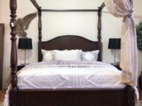FOUR POSTER BED QUEEN SIZE