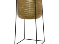 metal pot stand