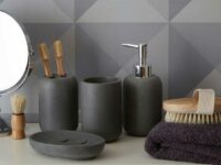 Soap-dispenser